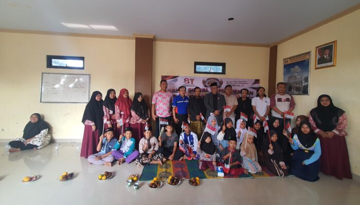 Bakti Sosial Kemerdekaan HUT RI Ke-81, AWPB Berbagi Kebahagiaan dan Doa Bersama Anak-Anak Istimewa Ponpes Printis Komariyah